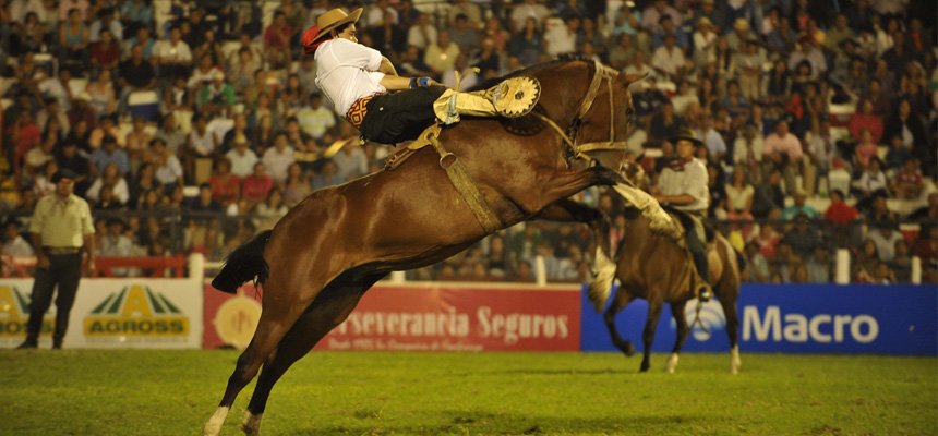Festival de doma y folklore Jesús María